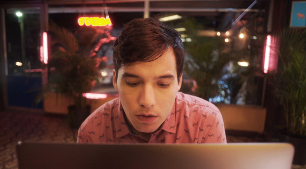 Pura Pantalla — short film directed by Javier Farías | Los Cortos